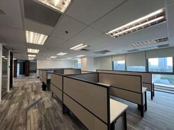 Fragrance Empire Building (D5), Office #596252701